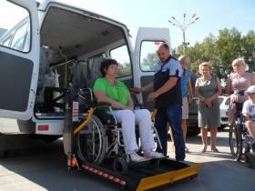 В Бердске инвалиды-колясочники могут заказать спецтранспорт для поездок