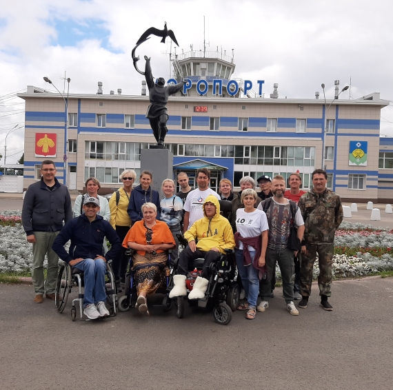 В гости к каменным идолам