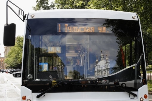 В Петербурге показали новые модели автобуса и троллейбуса